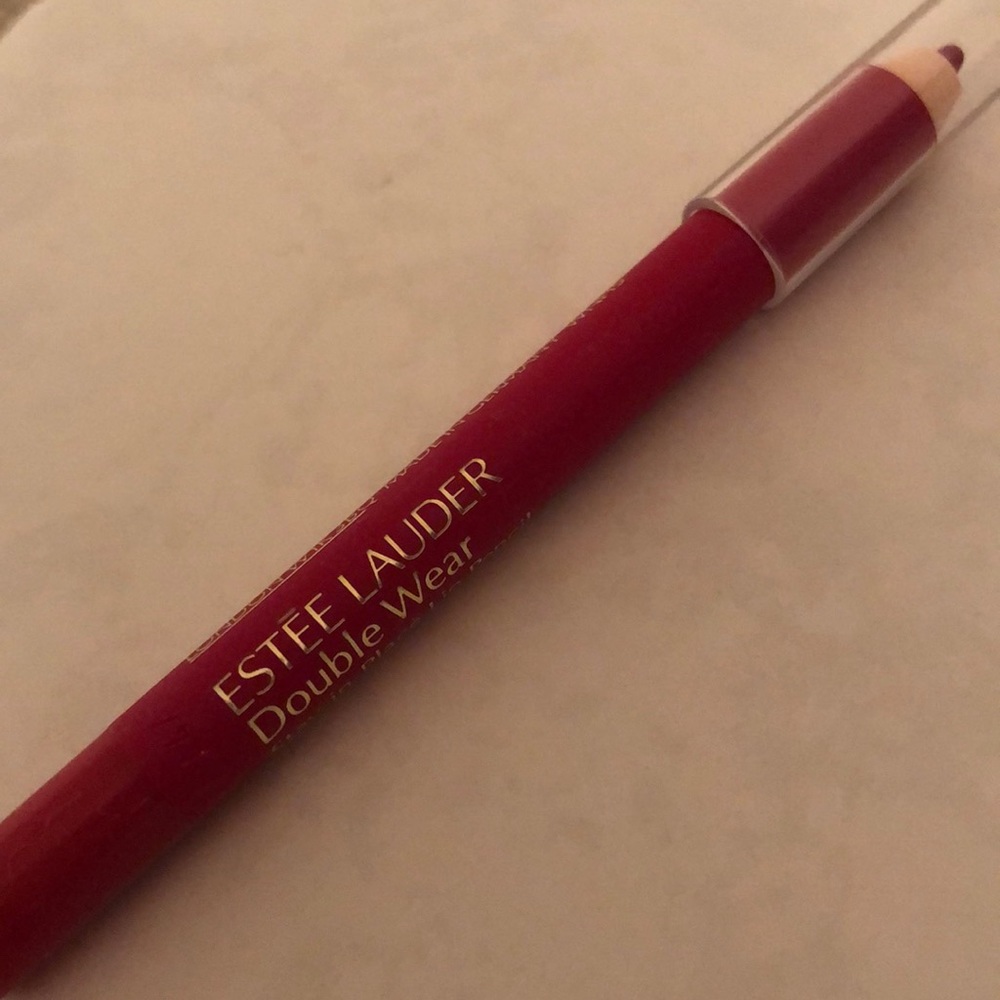 Double Wear Stay-in-Place Lip Pencil